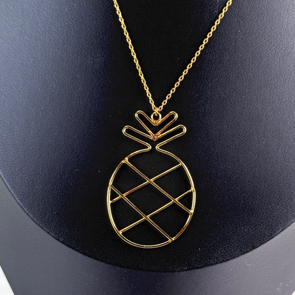 Goldtone wire wrapped pineapple charm costume necklace - Picture 1 of 13